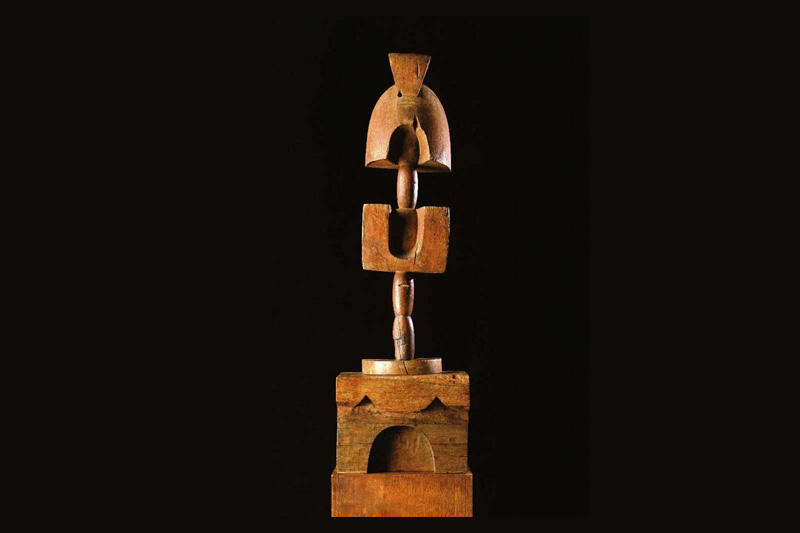 Constantin Brancusi – “Madame L.R. Portrait de Mme L.R.”