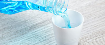 10 Surprising Uses of Listerine Mouthwash You