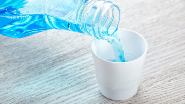 10 Surprising Uses of Listerine Mouthwash You