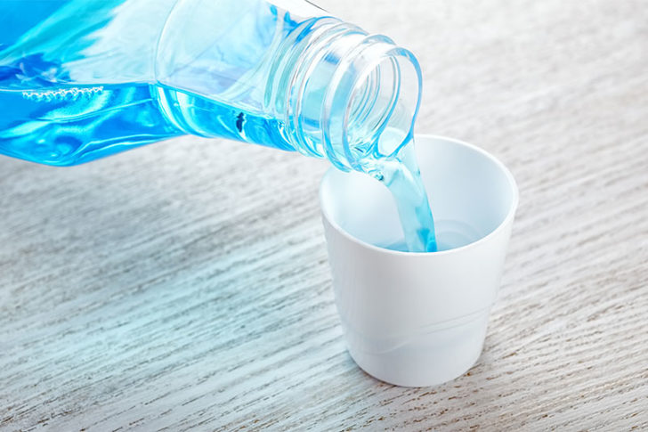 10 Surprising Uses of Listerine Mouthwash You’ve Never Heard Of