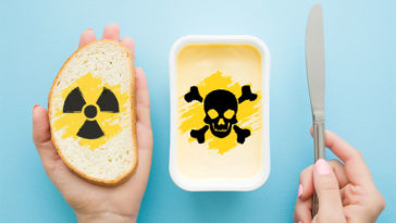 10 Most Toxic And Dangerous Foods That Cause Cancer Which Should Never "Get In Your Mouth"