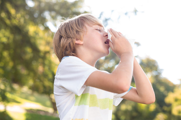 10 Things You Probably Didn’t Know About Sneezing And What Make People