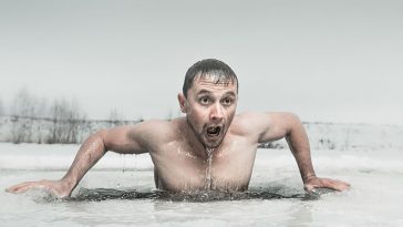 Do Ice Baths Really Help Your Muscles Recover? You May Want To Read This Before You Try It