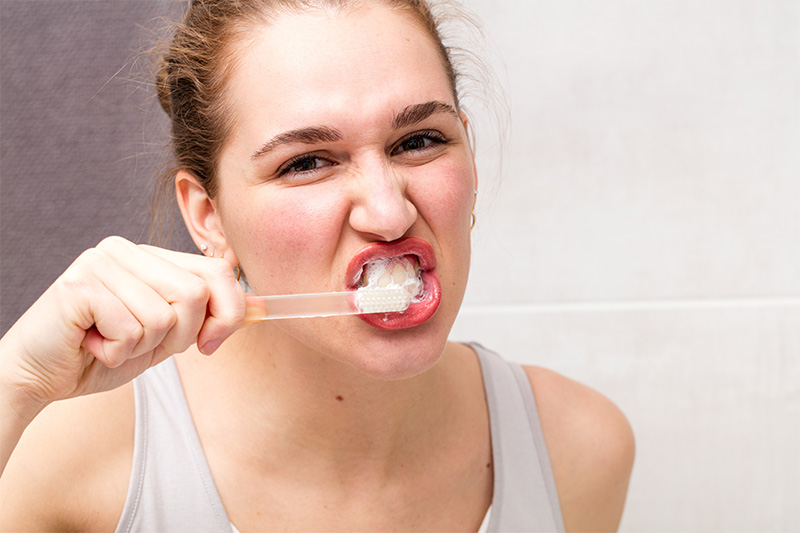 Brushing Your Teeth Too Strongly hard